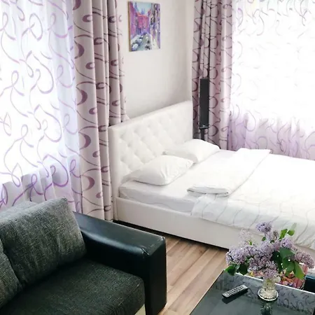 Nemiga Tsentr Istoricheskii Minska Apartment *